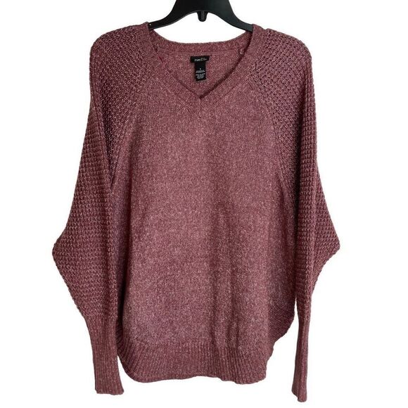 Rue21 Women's Pullover V-Neck Long Raglan Batwing Sleeve Sweater Size S - Picture 1 of 7